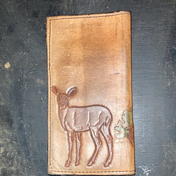 Brown dear print men’s wallet (my email doesn’t work sorry) - Picture 3 of 6